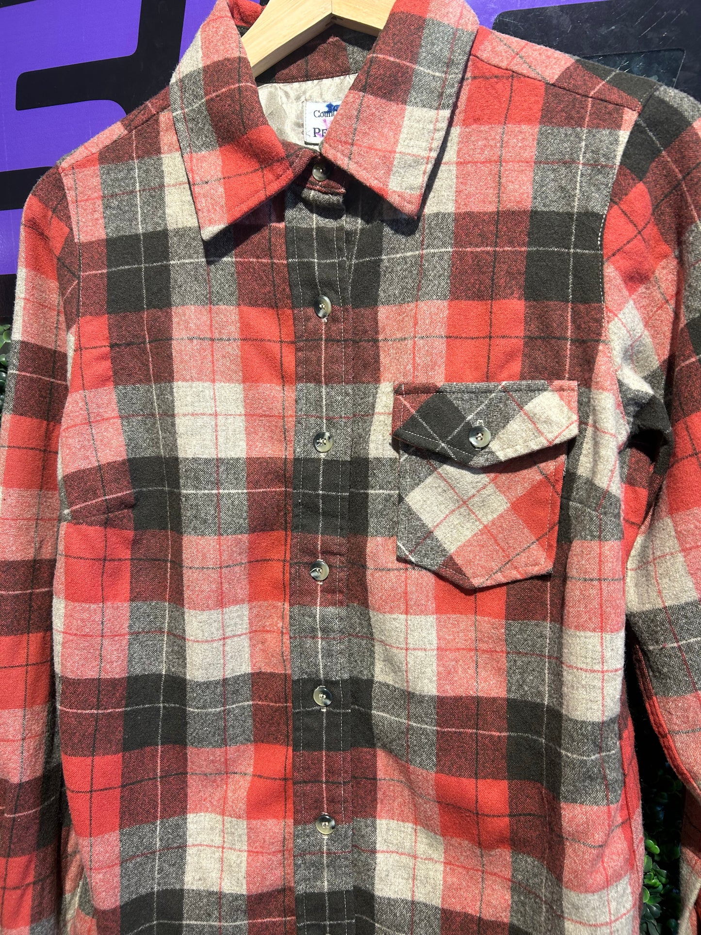00s Pendleton Wool Button-Up Flannel Shirt. Size S/M