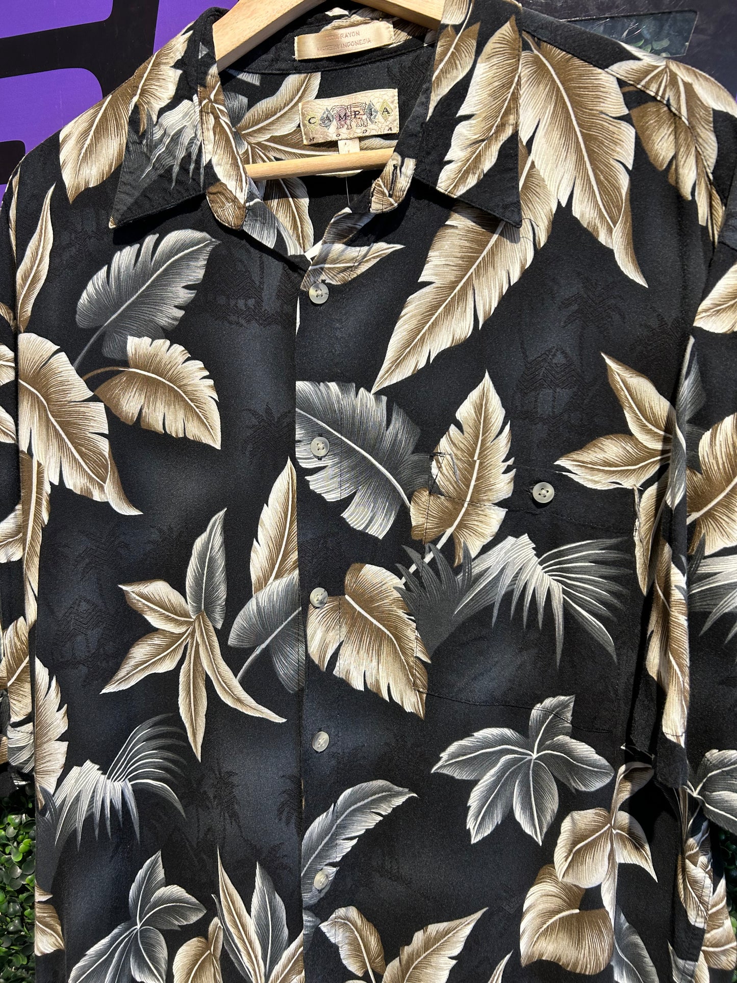 Vintage Campia Hawaiian Button-Up Shirt. Size L/XL