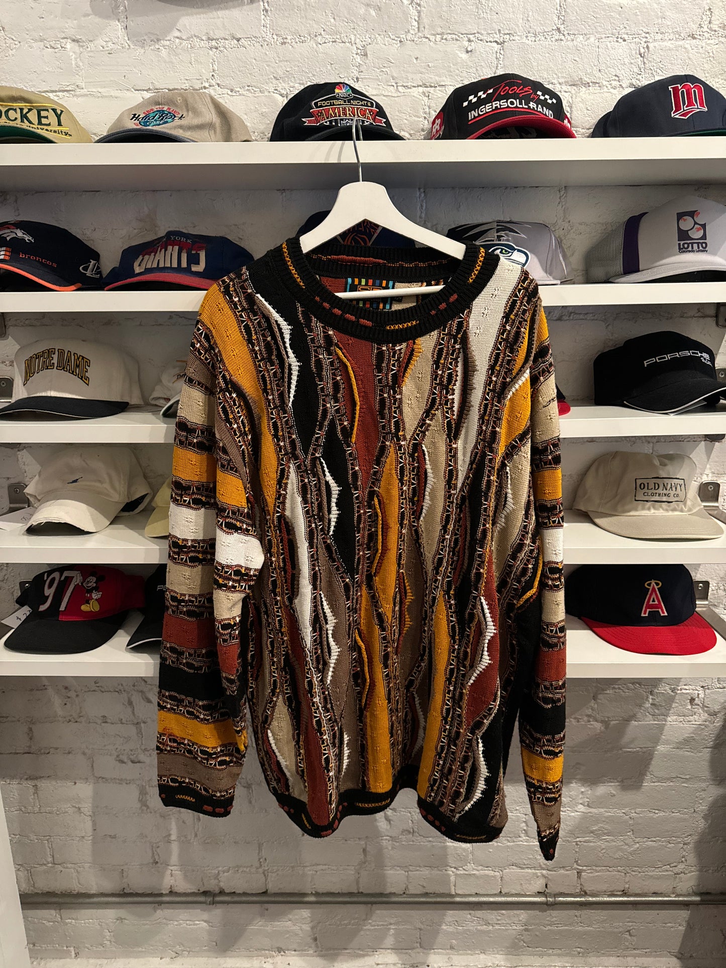 Boot Coogi Style Knit Size XXL