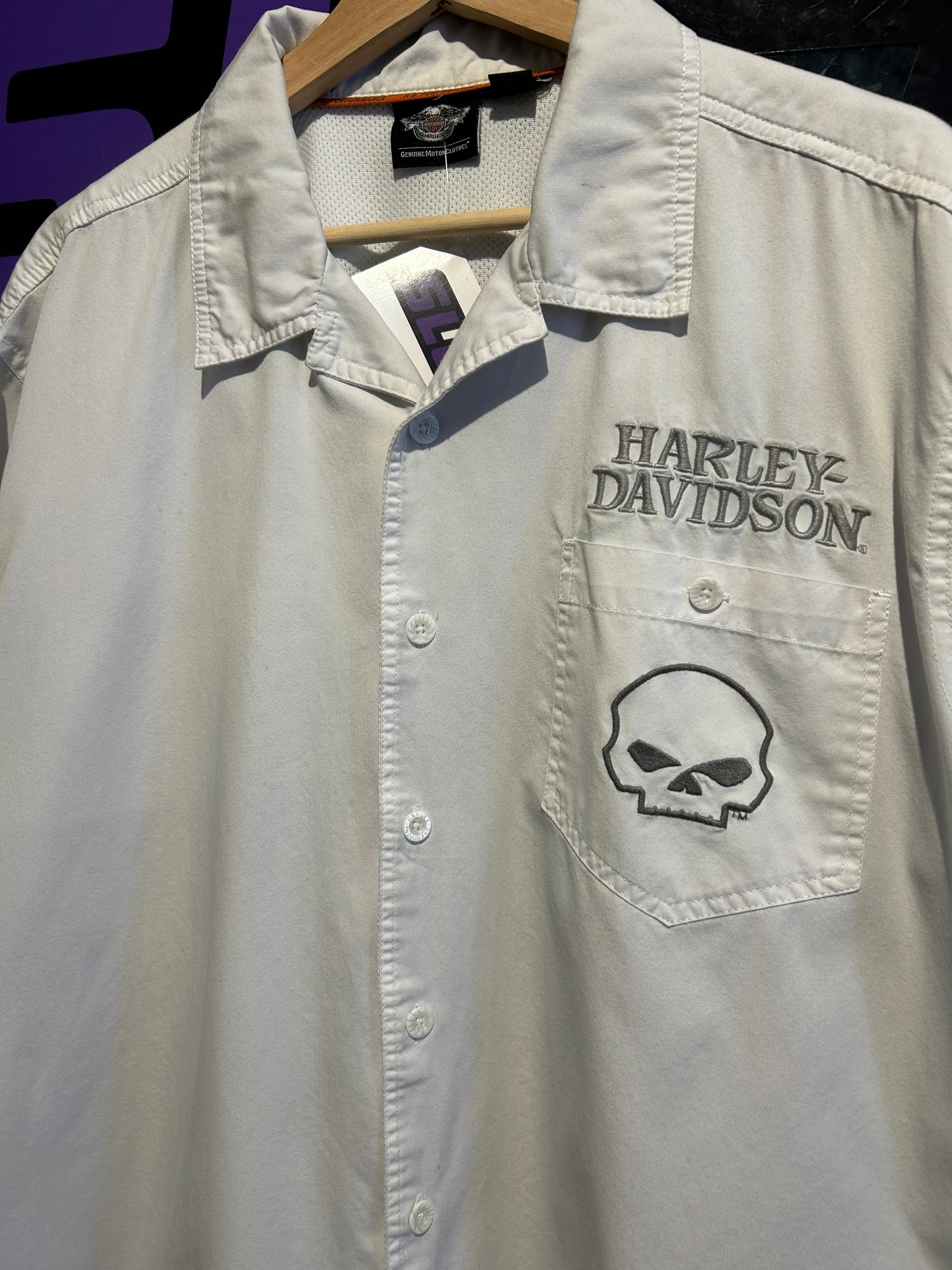 Vintage Harley Davidson Button-Up Shirt. Size XL