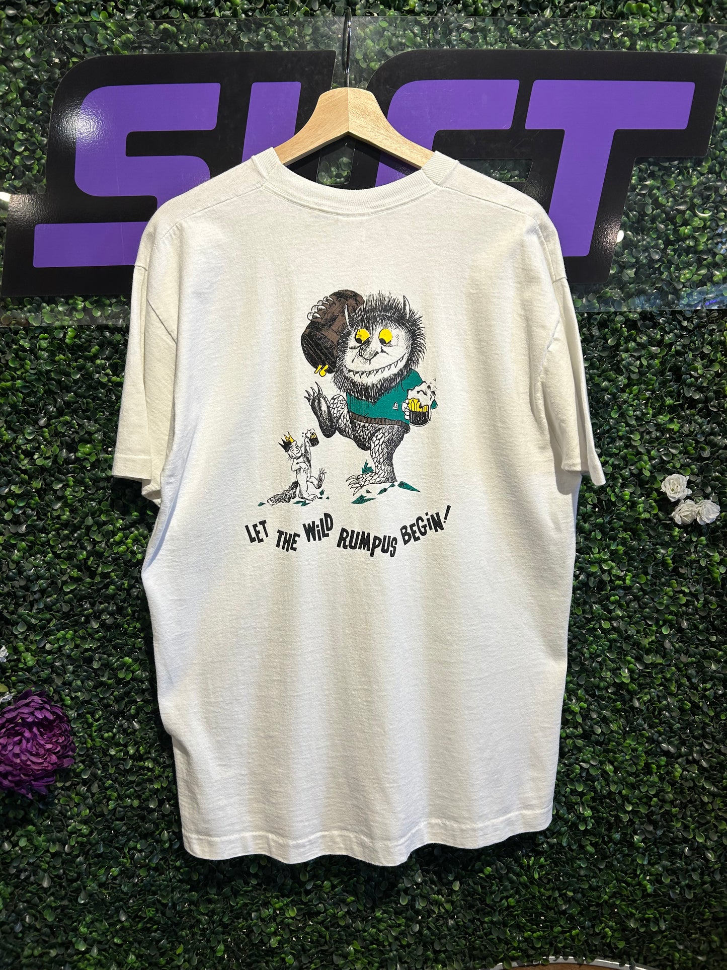 90s Colorado Buffaloes Where The Wild Things Are ‘Let The Wild Rumpus Begin’ T-Shirt. Size L/XL