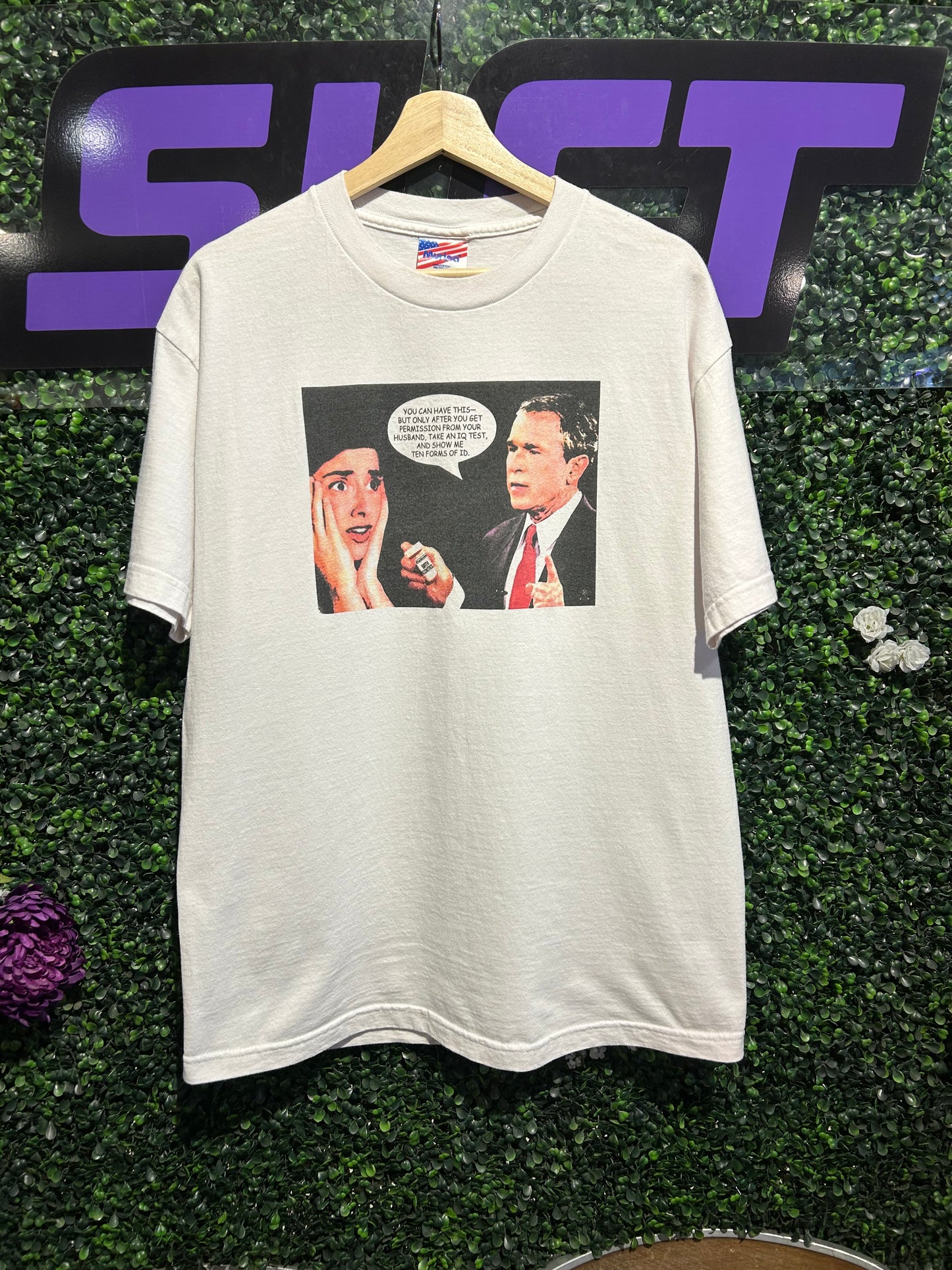 2004 George W Bush Pro-Choice Birth Control T-Shirt. Size Large