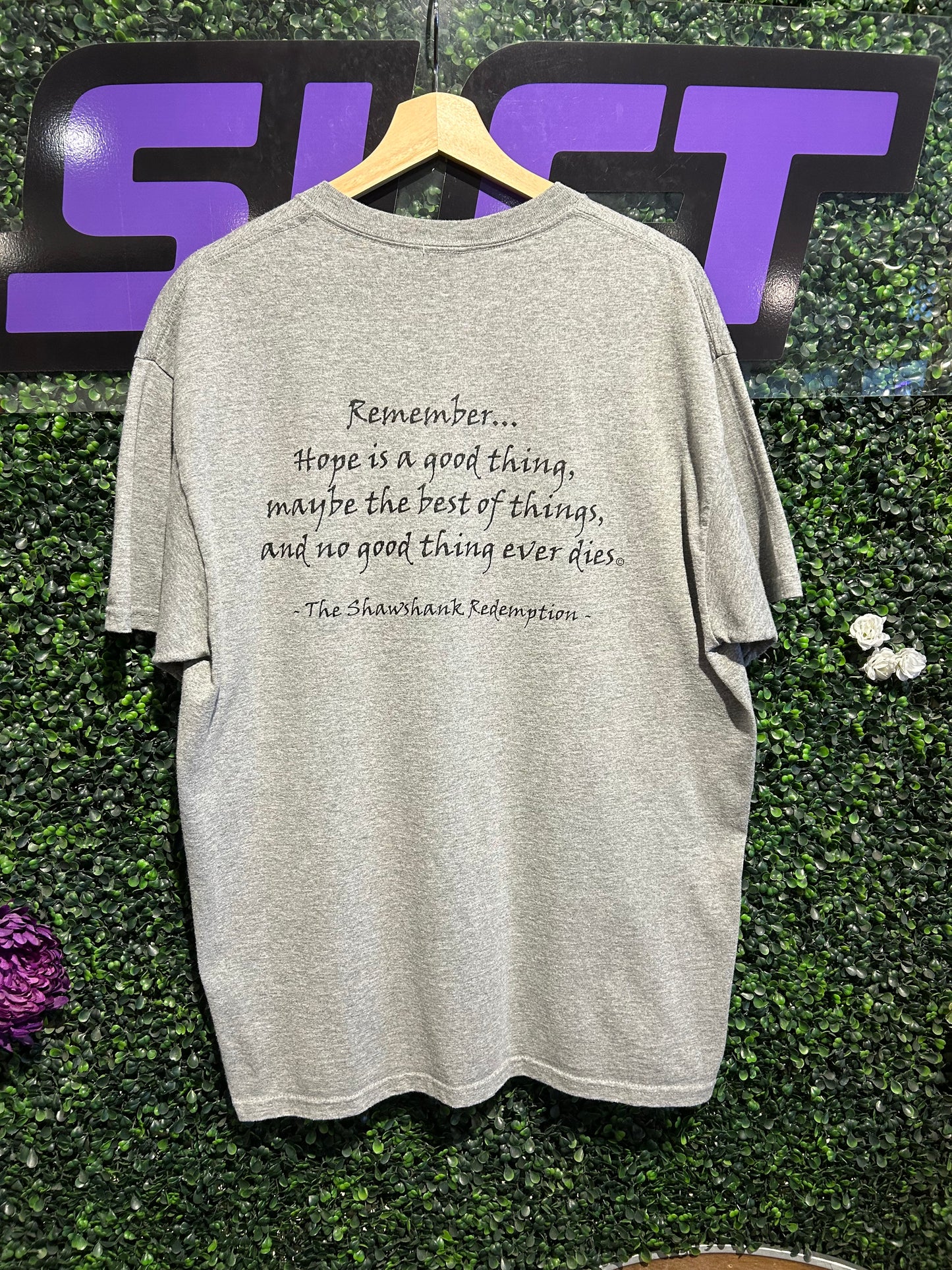 00s Shawshank State Prison Souvenir T-Shirt. Size L/XL