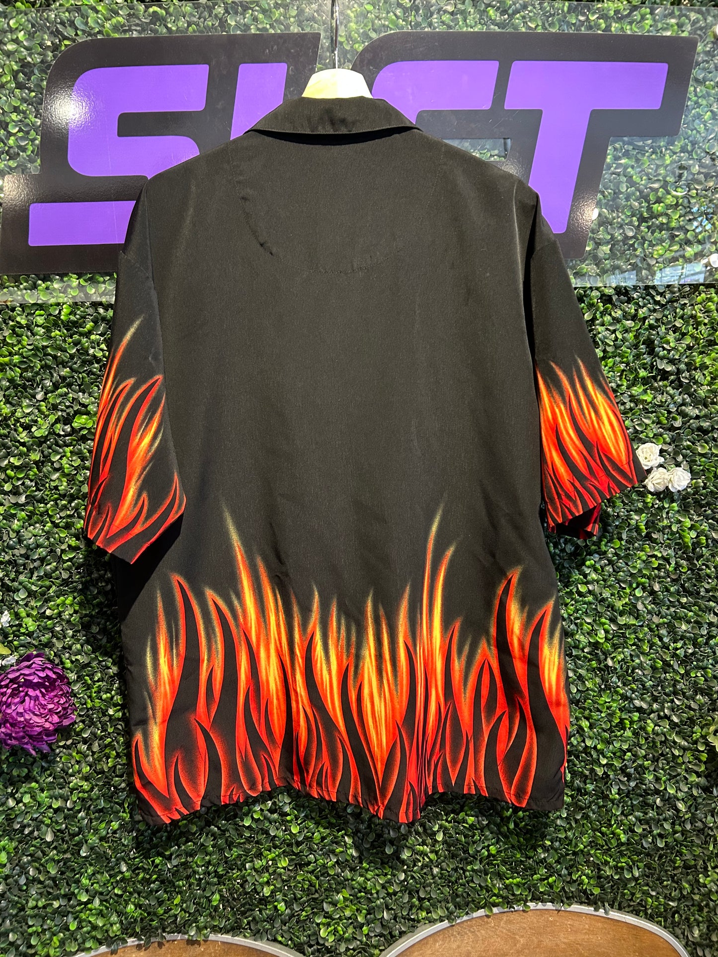 00s No Boundaries Flame Button-Up Shirt. Size L/XL