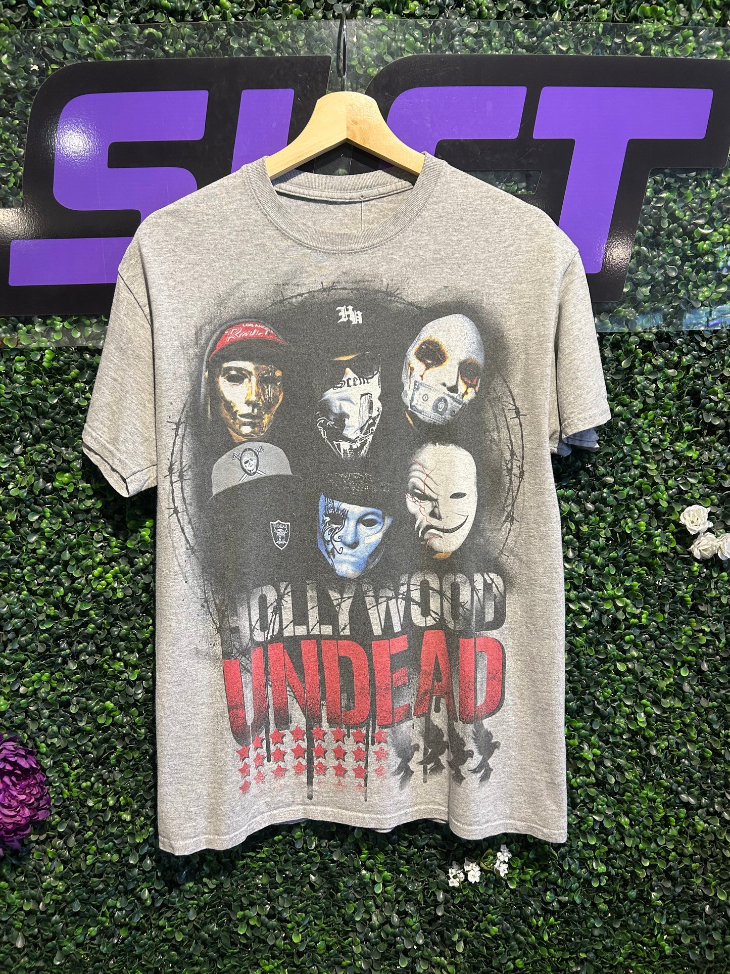 00s Hollywood Undead T-Shirt. Size S/M