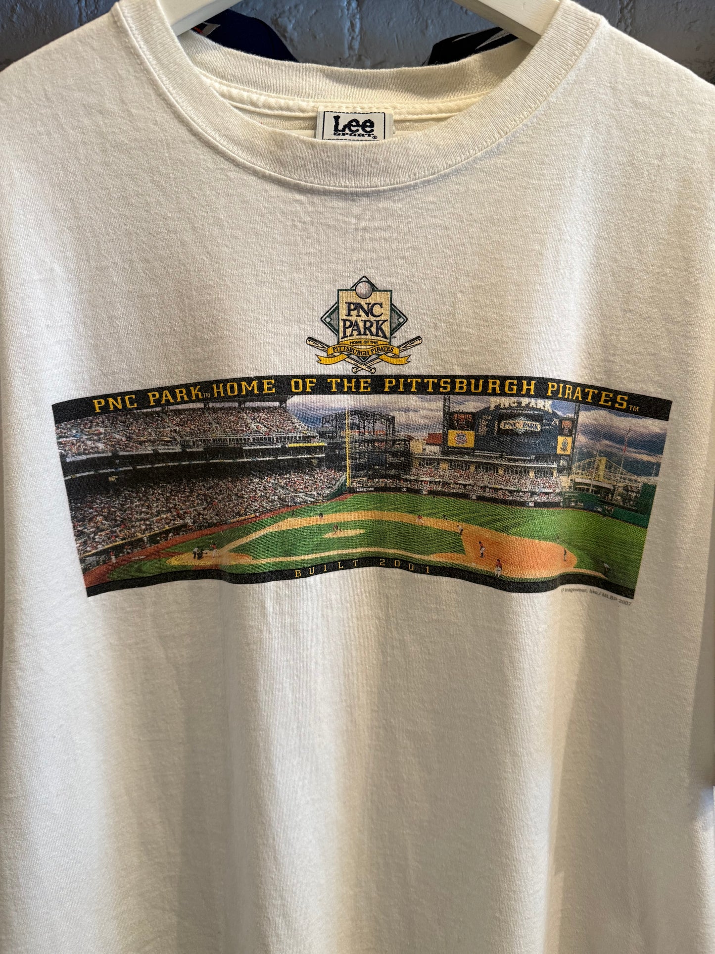 Pittsburgh Pirates PNC Stadium T-Shirt Size XL