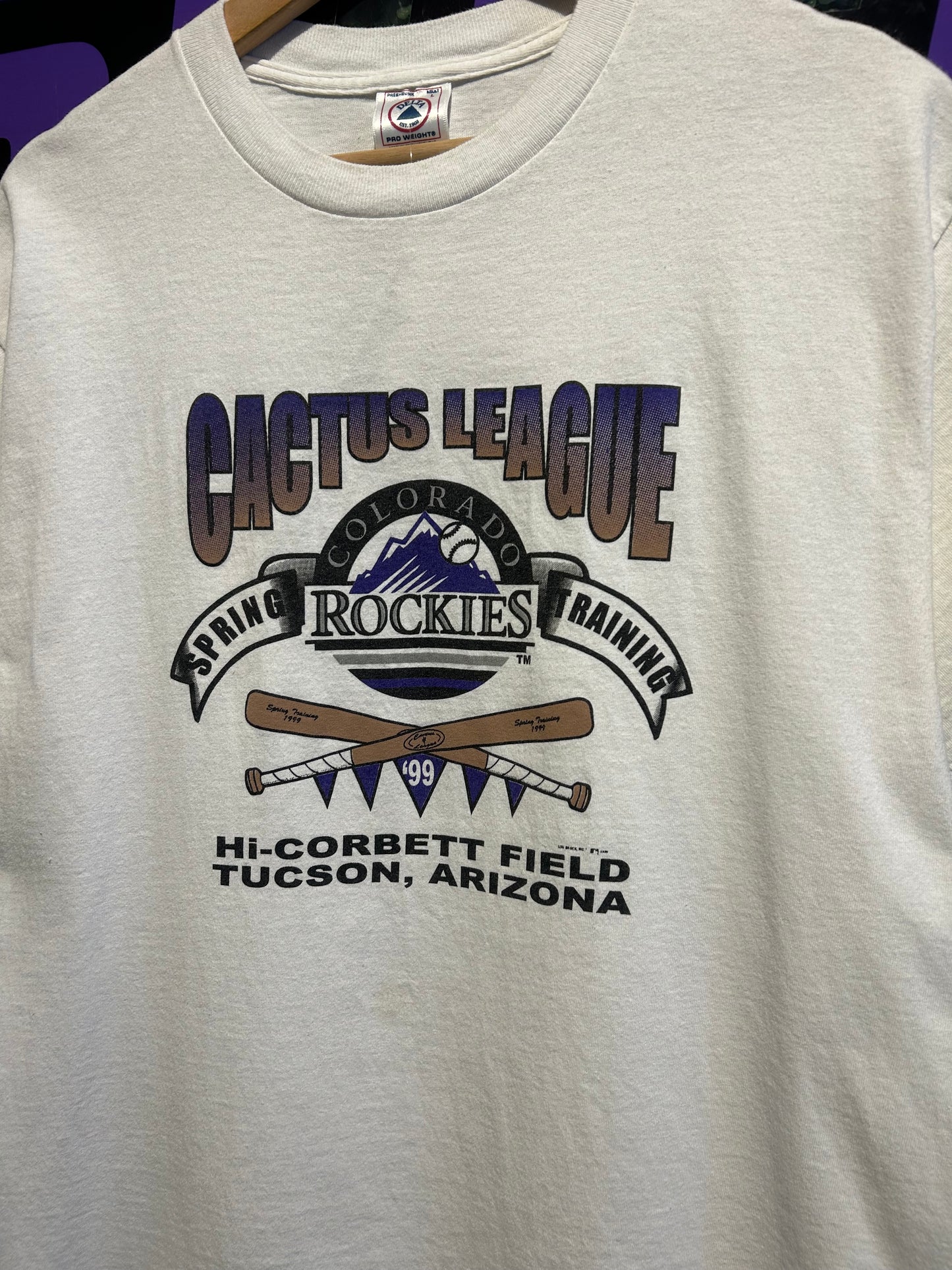 1999 Colorado Rockies Spring Training Cactus League T-Shirt. Size Large