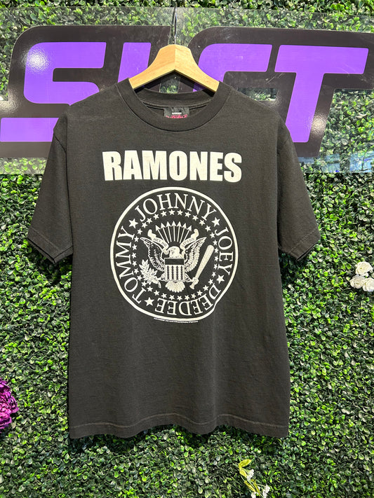 00s Ramones T-Shirt. Size Large