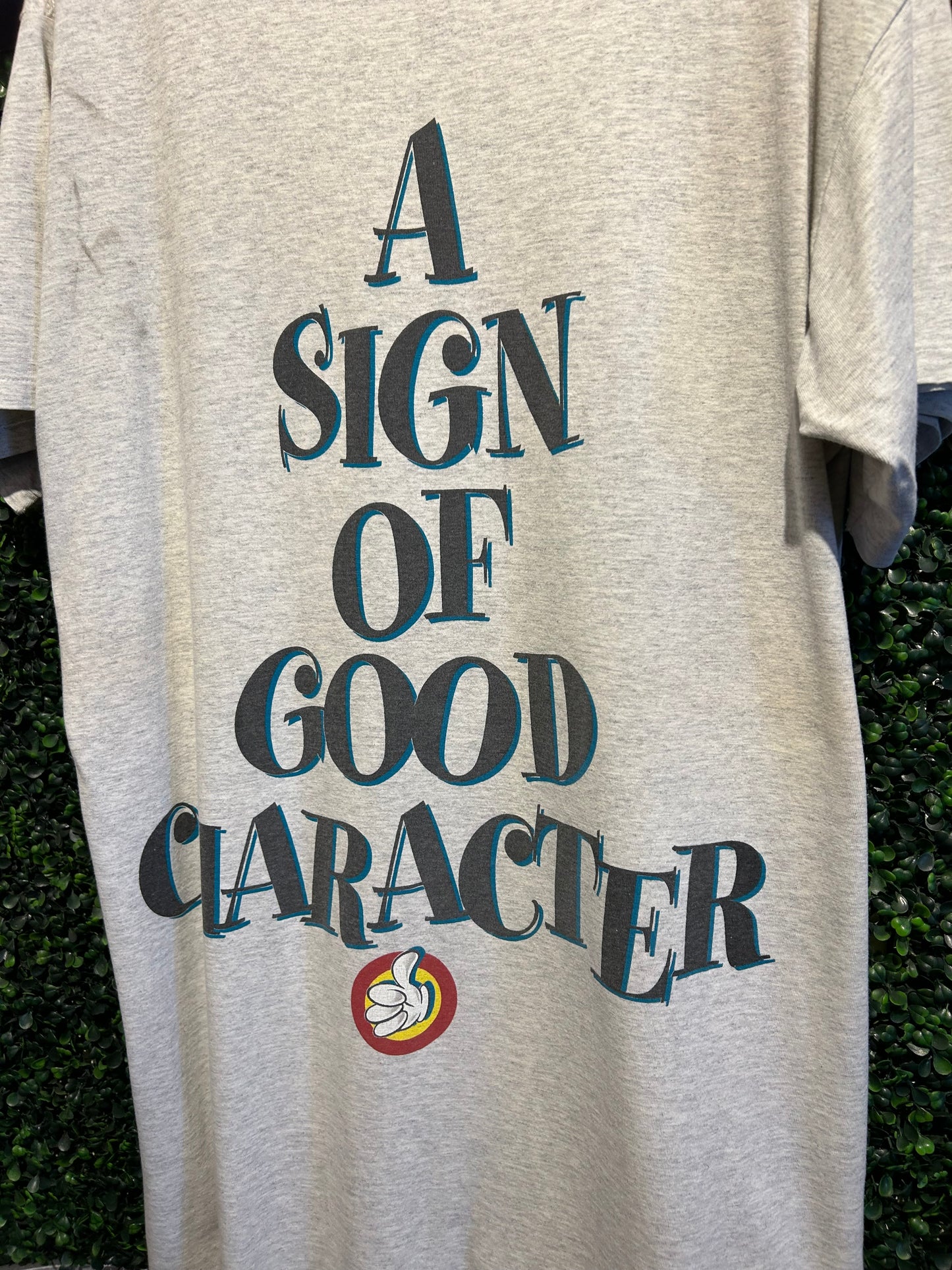 90s Mickey Mouse Sign of Good Character T-Shirt. Size XXL (OSFA)