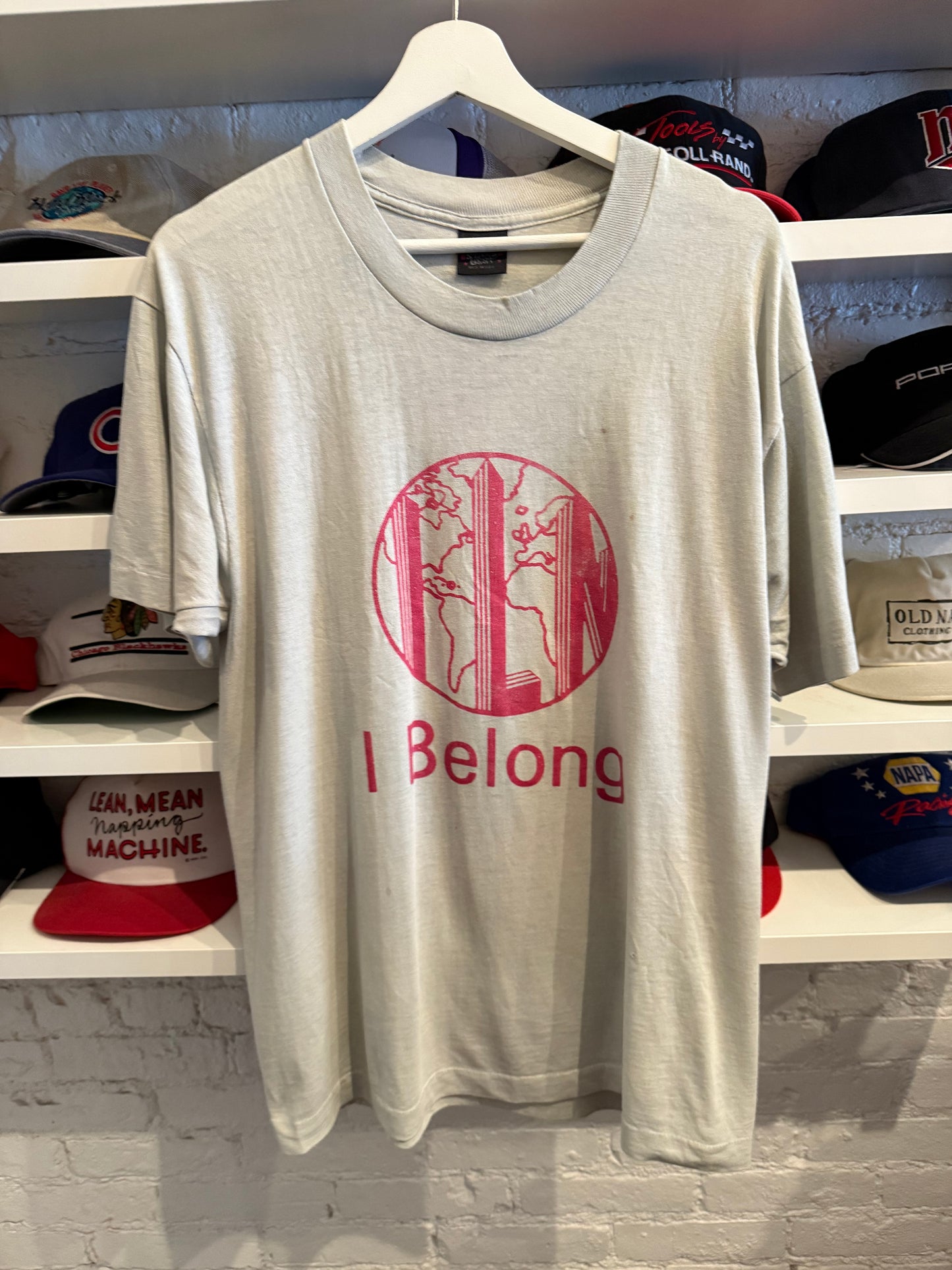 Vintage ILN ‘I Belong’ World T-Shirt Size Large