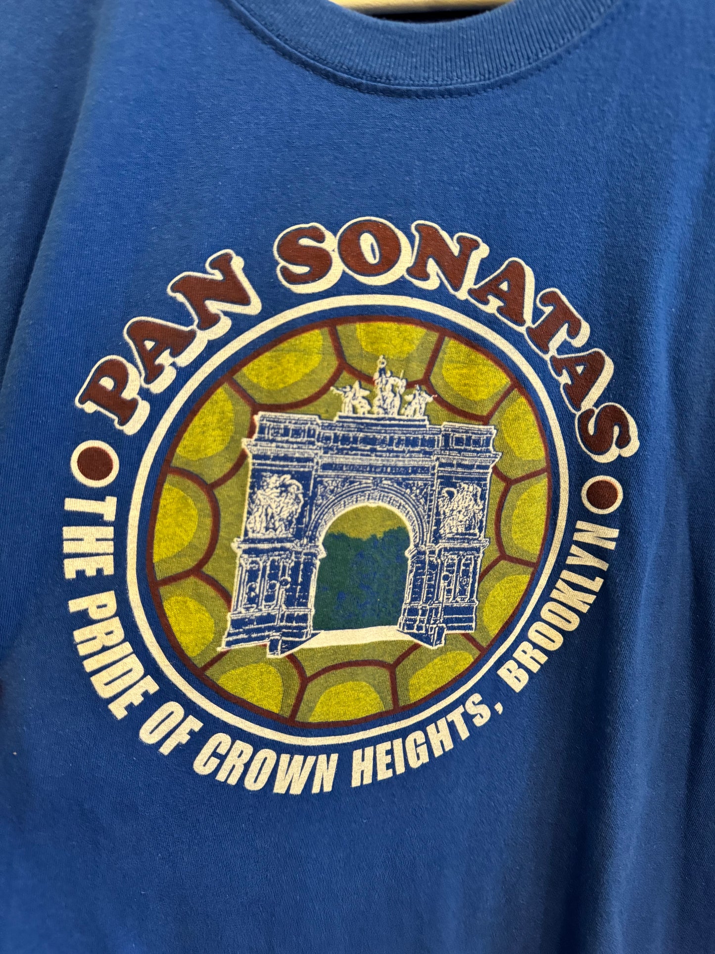 Pan Sonatas Crown Heights Brooklyn T-Shirt Size XXXL FITS XXL