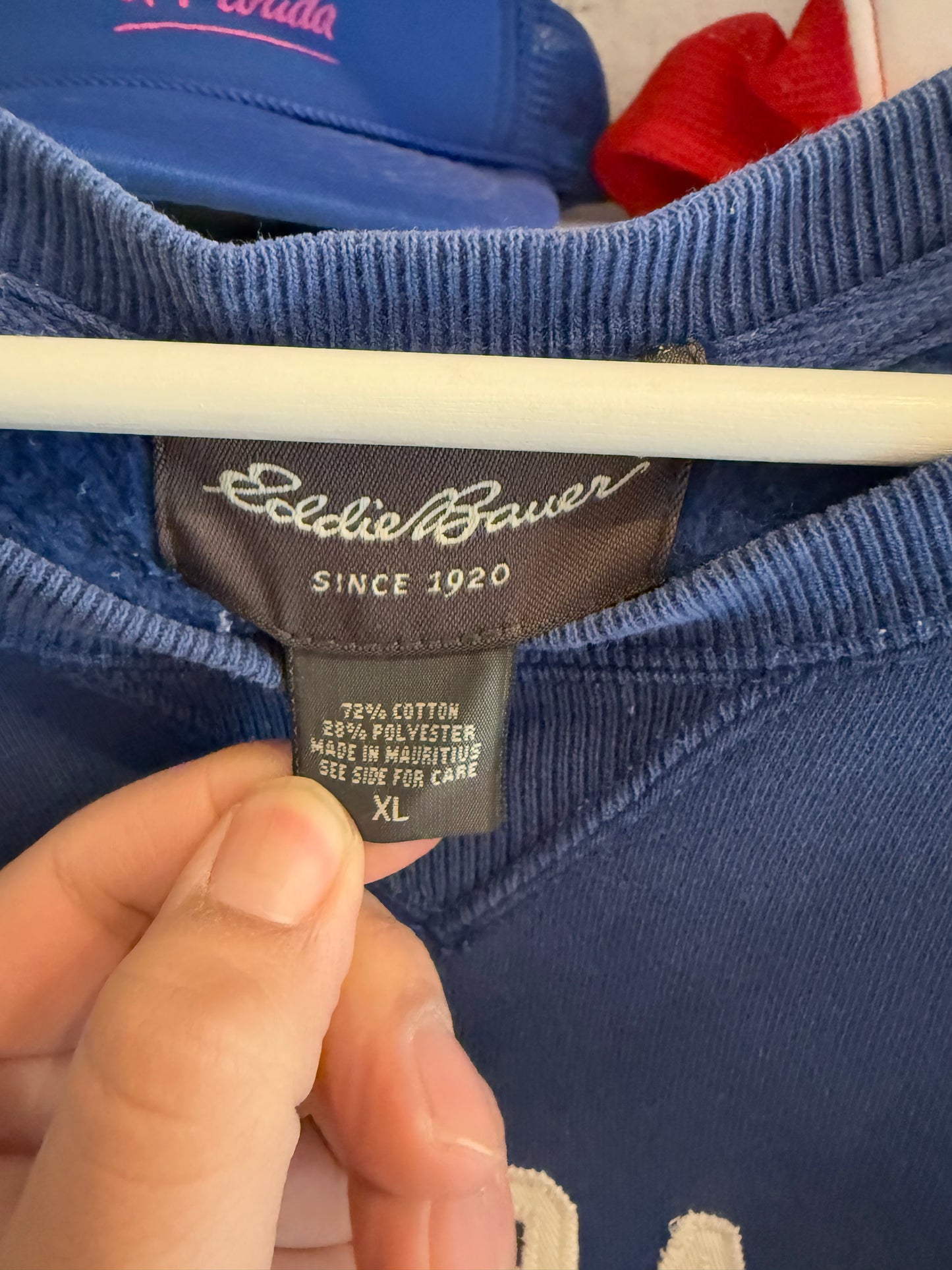 Eddie Bauer Crewneck Size XL