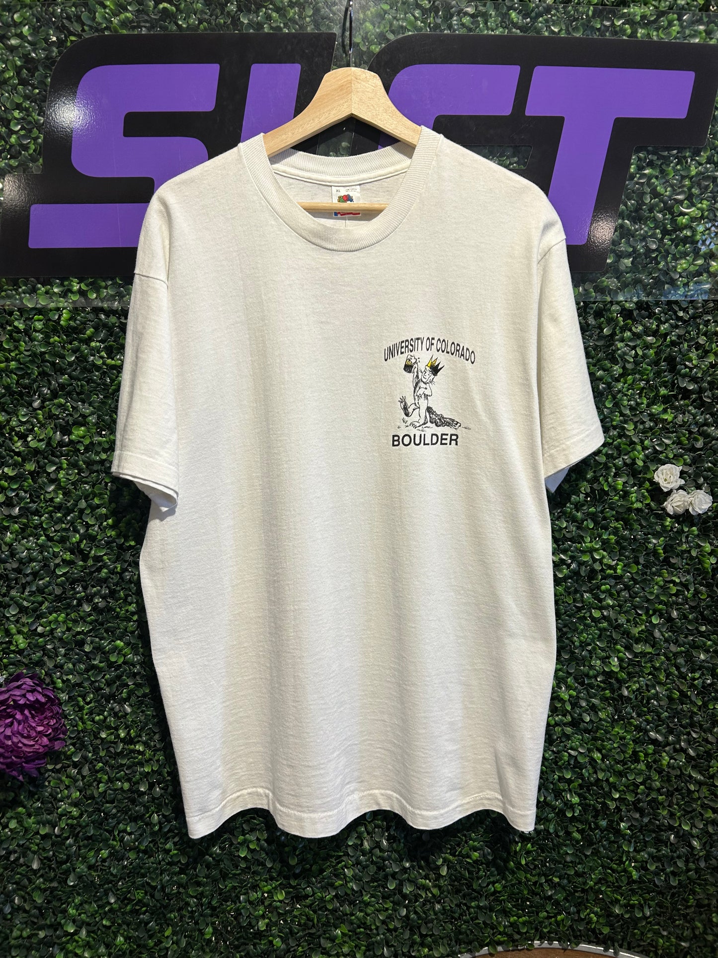 90s Colorado Buffaloes Where The Wild Things Are ‘Let The Wild Rumpus Begin’ T-Shirt. Size L/XL