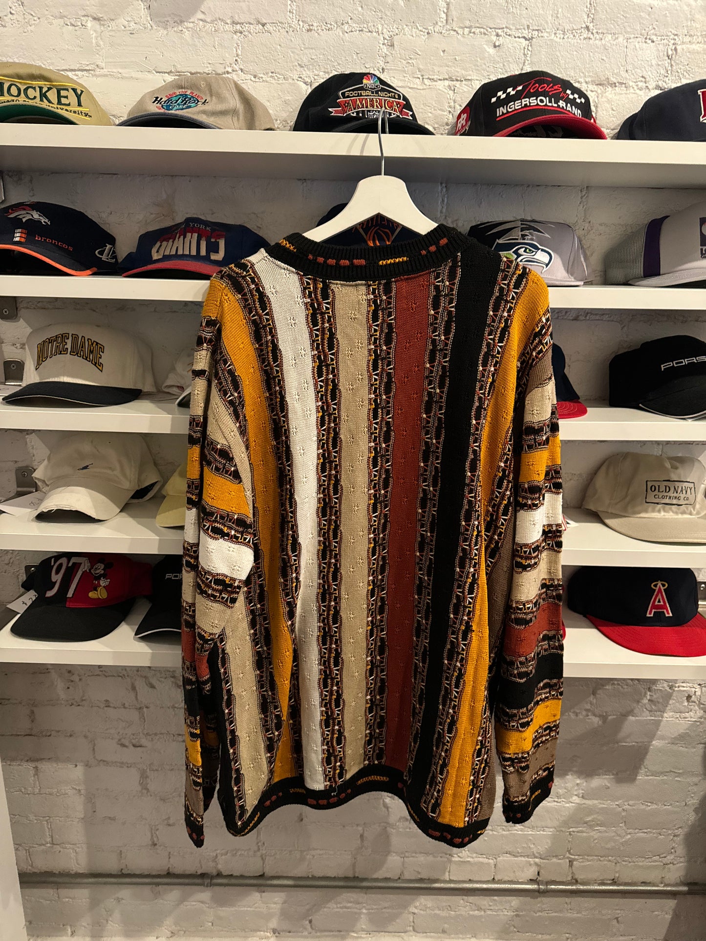 Boot Coogi Style Knit Size XXL