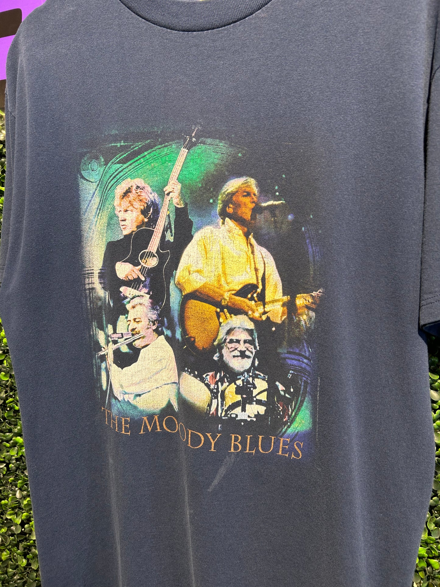 2000 The Moody Blues Hall of Fame T-Shirt. Size L/XL