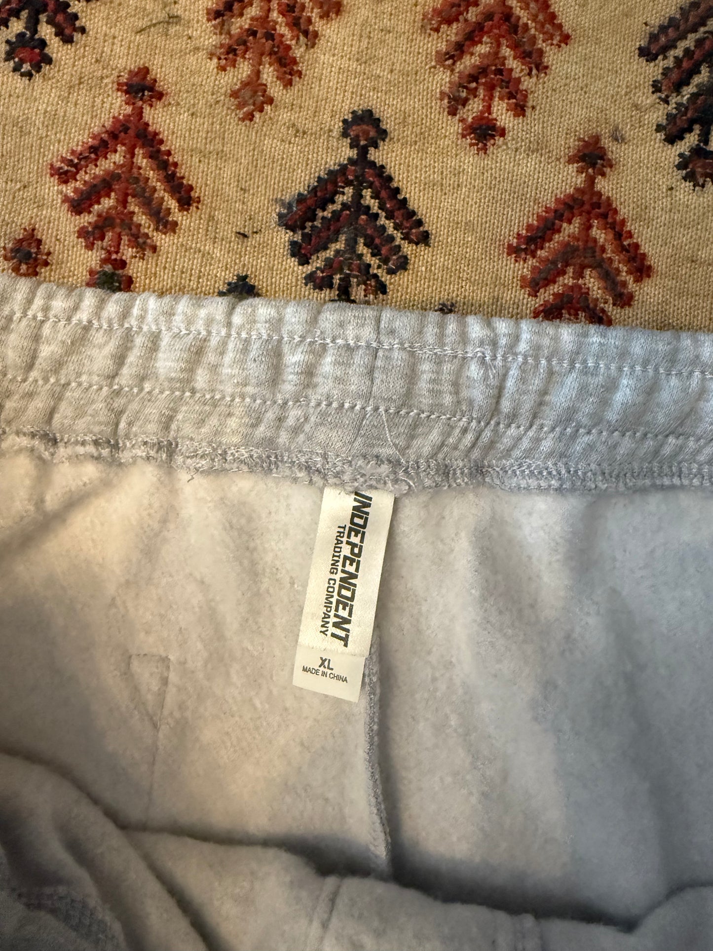SLCT Stock Big Apple Sweat Pants Size XL