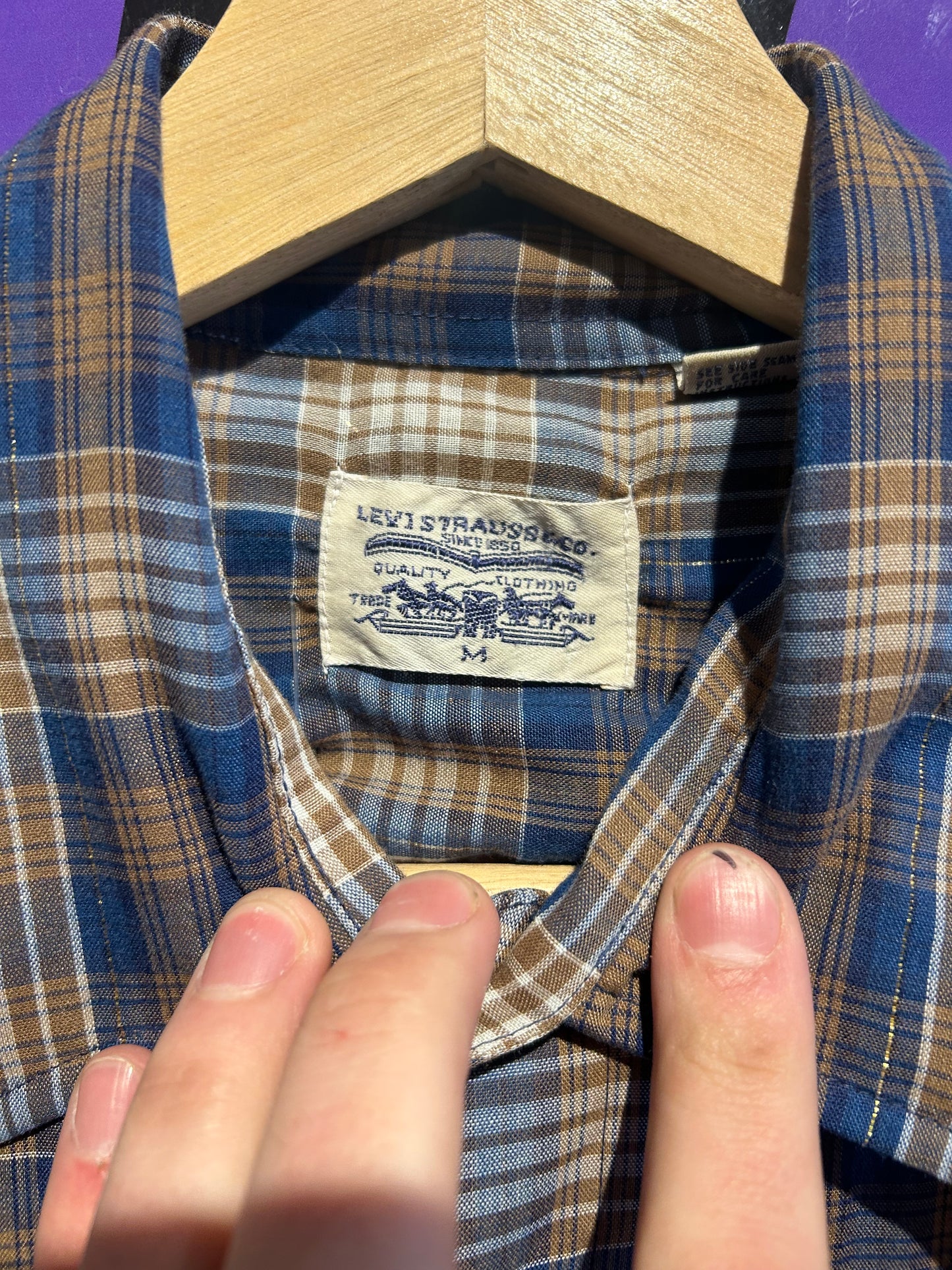 80s Levi’s Pearl-Snap Button-Up Flannel Shirt. Size Medium