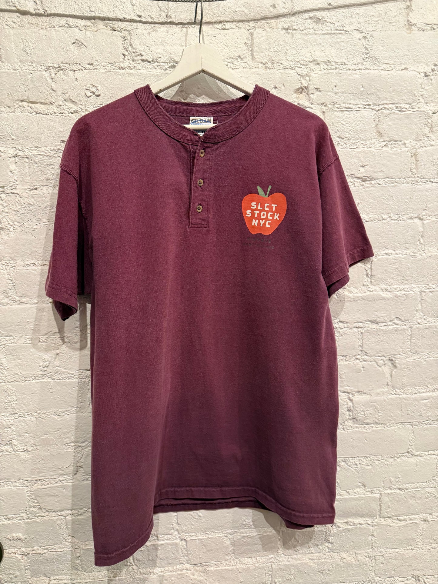 Vintage SLCT Stock Big Apple T-Shirt Size Large