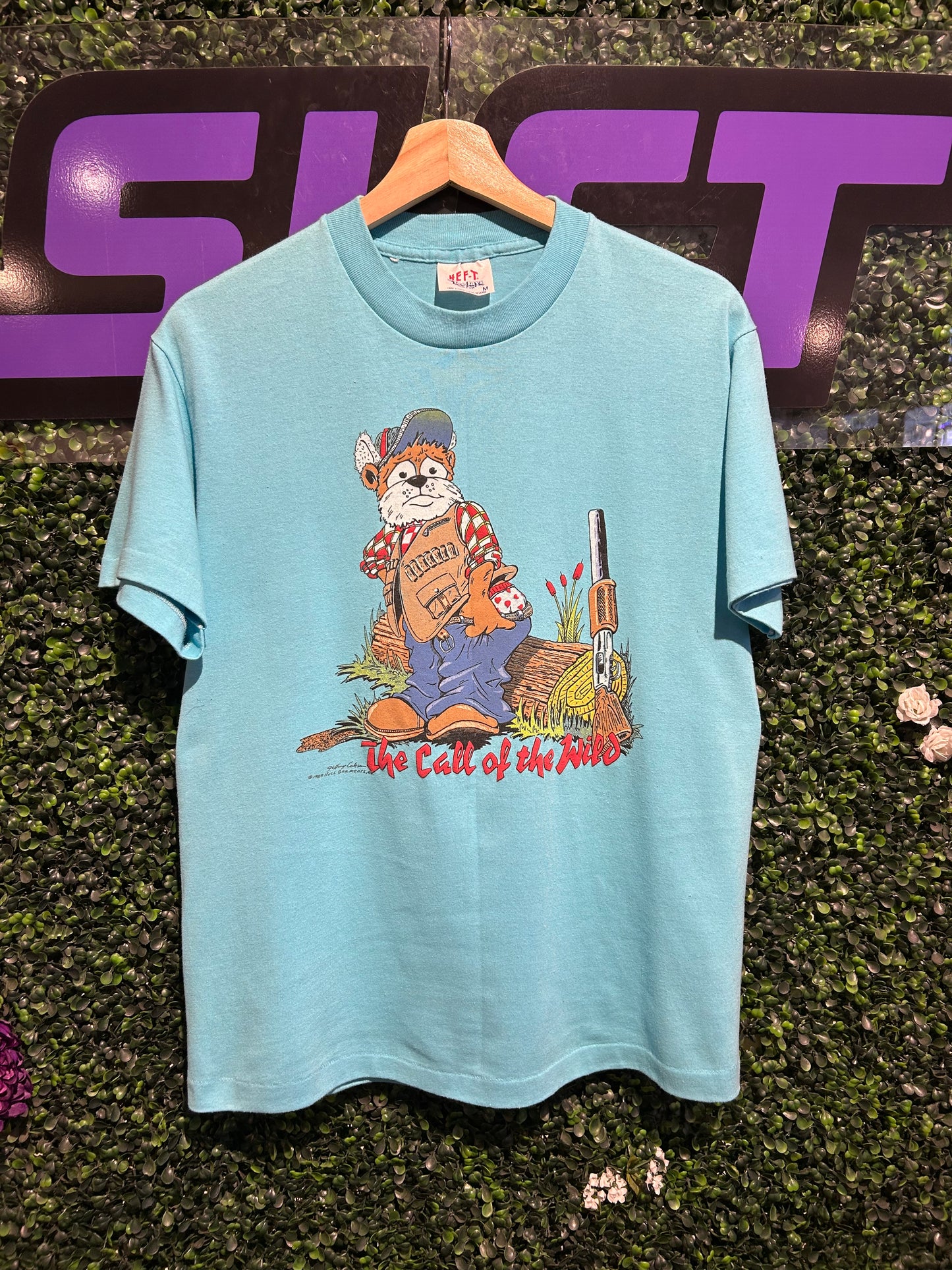 1989 The Call Of The Wild T-Shirt. Size Medium