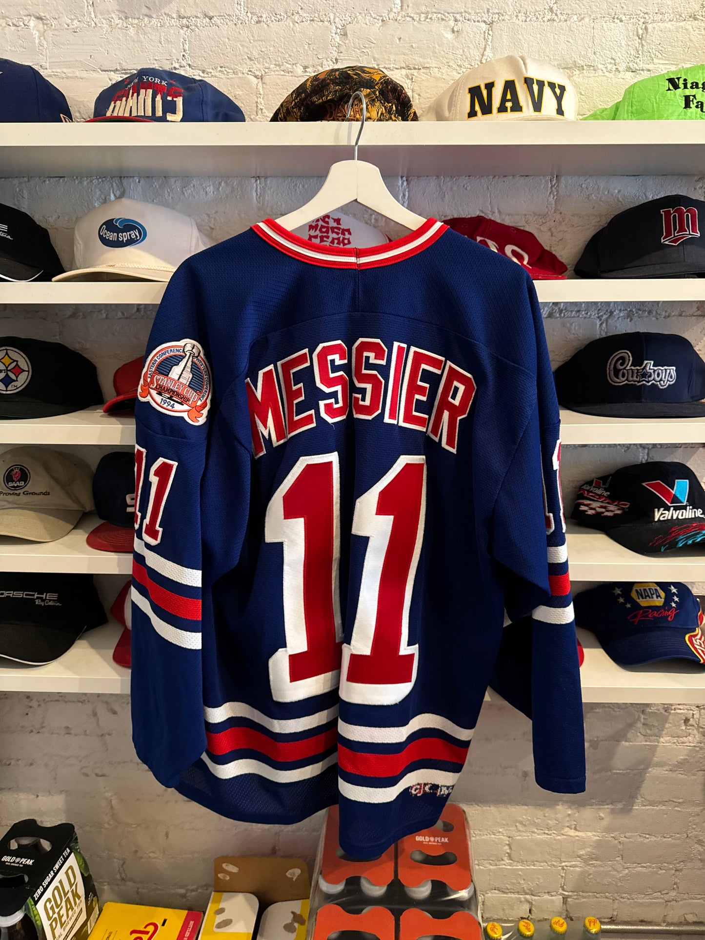 1994 CCM New York Rangers MessierStanley Cup Hockey Jersey Size Large