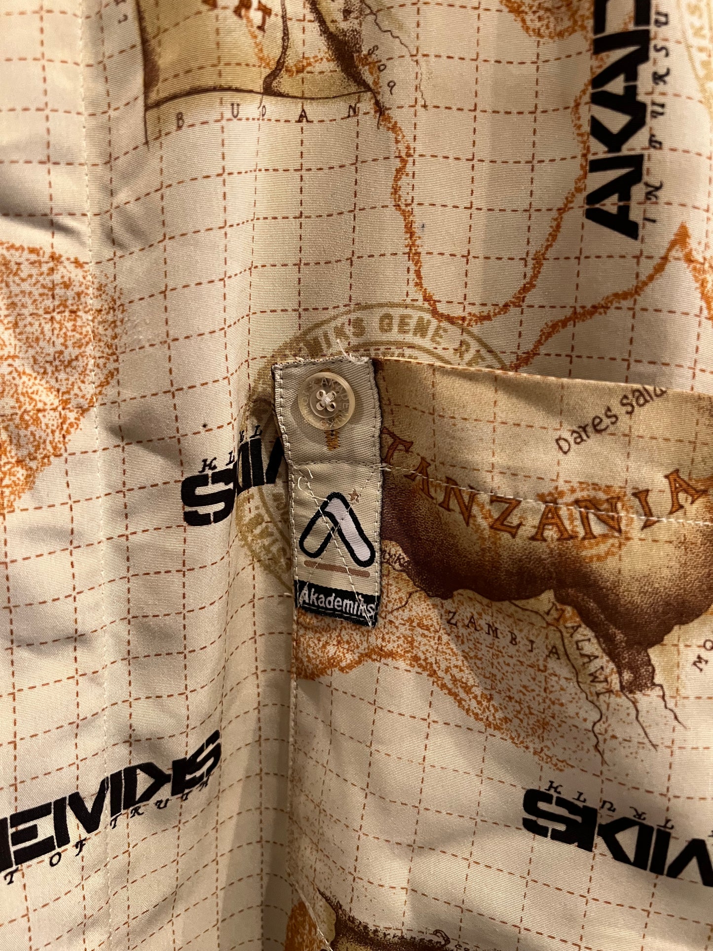 Y2K Akademiks Africa Button Up Tagged XL Fits 2XL