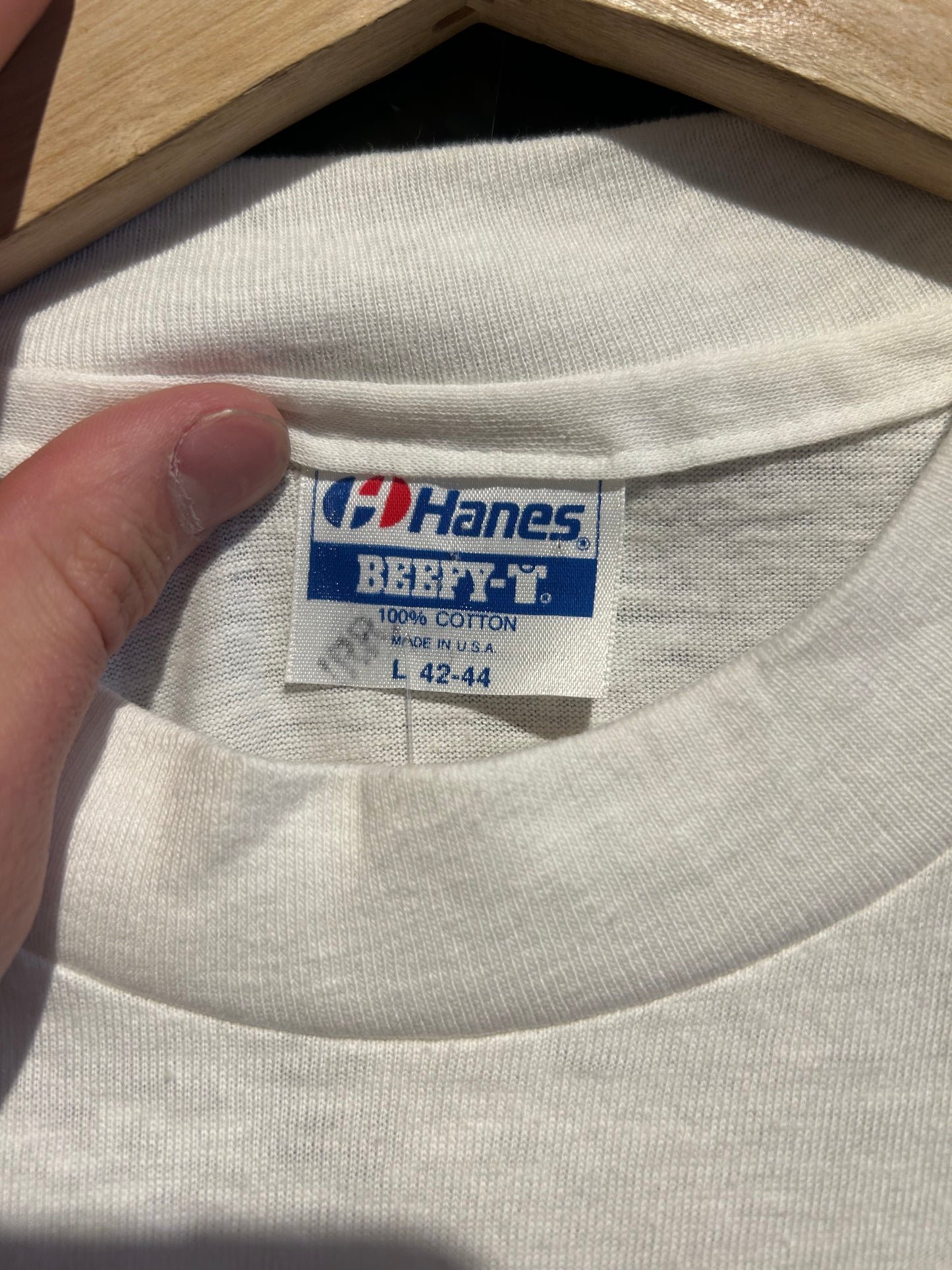 90s SLCT Stock NYC Hanes Pocket T-Shirt. Size M/L