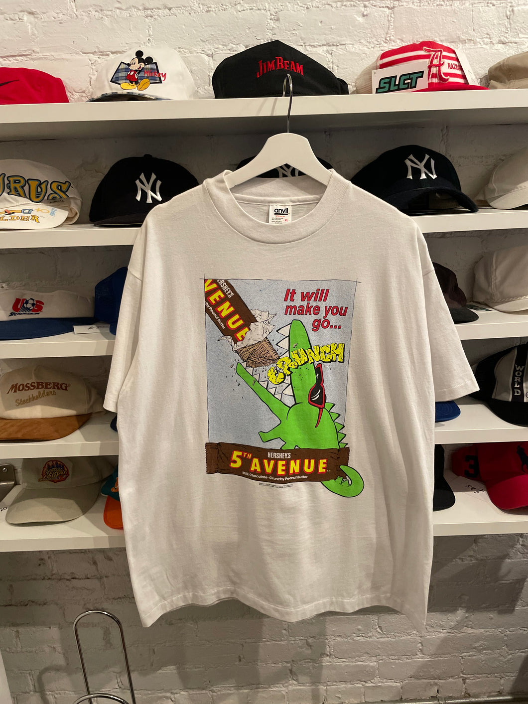 1992 5th Avenue T-Shirt Size XL