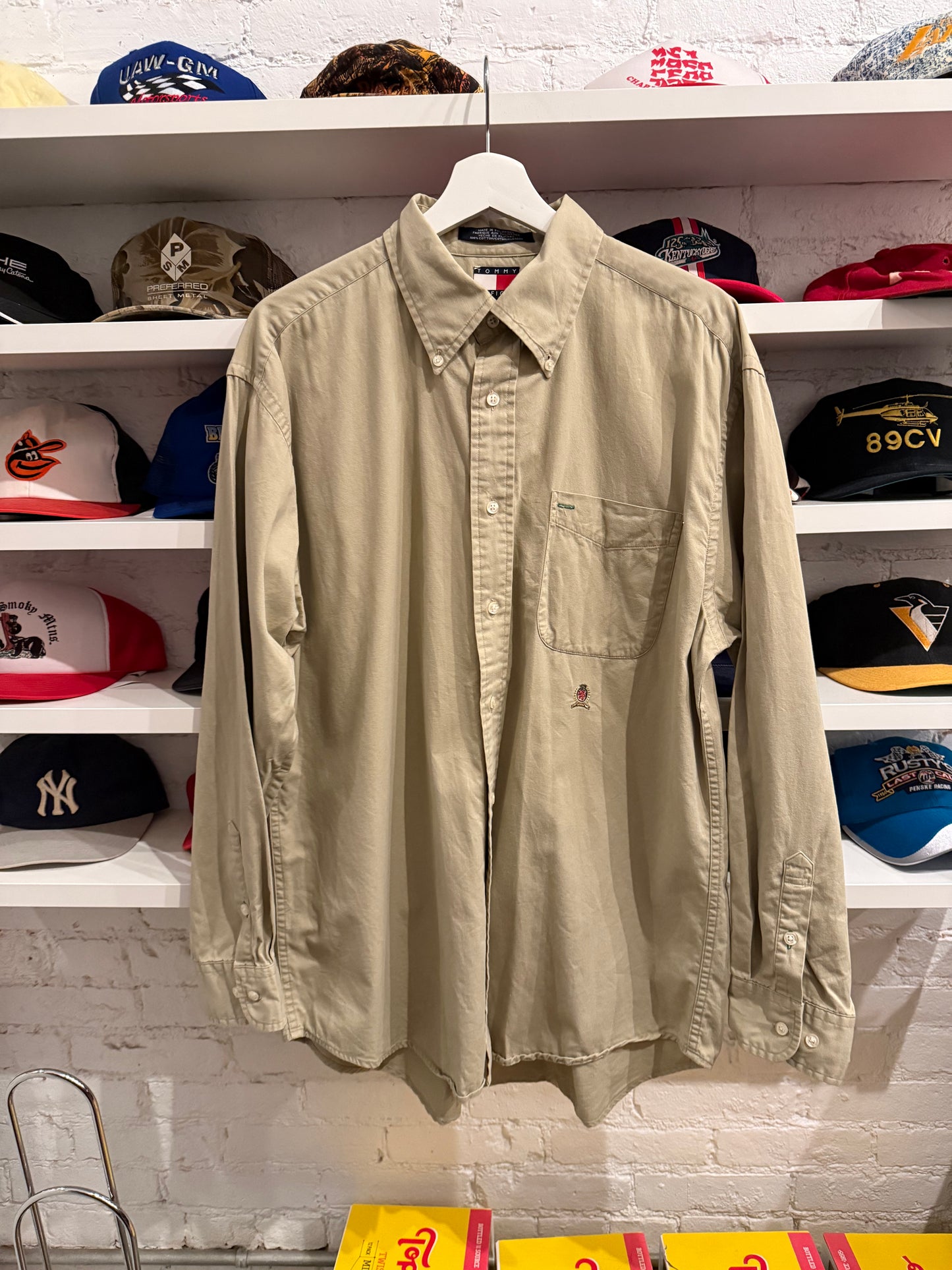 Tommy Hilfiger Crest Button Up Size XL