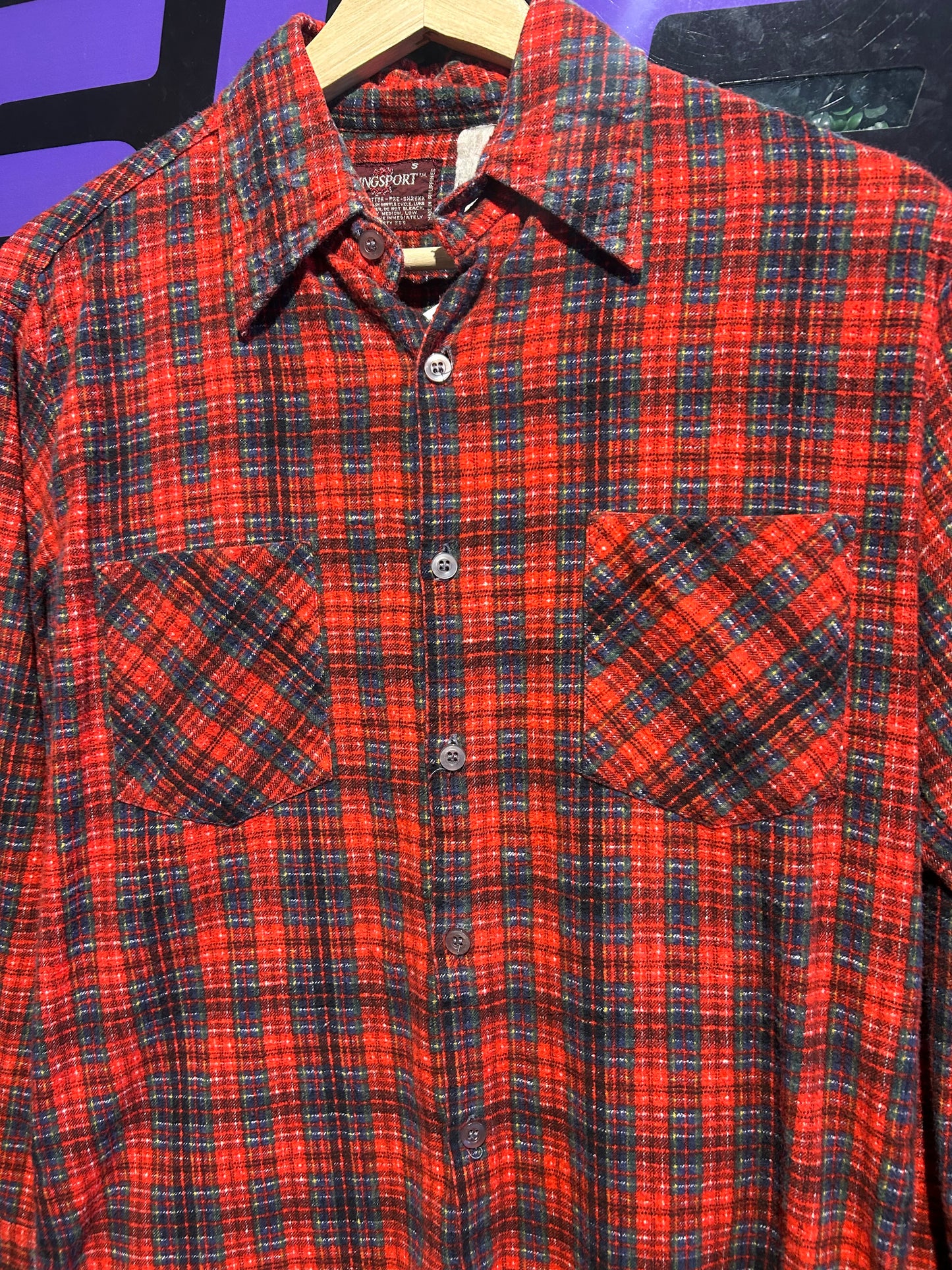 80s Kingsport Button-Up Flannel Shirt. Size Small