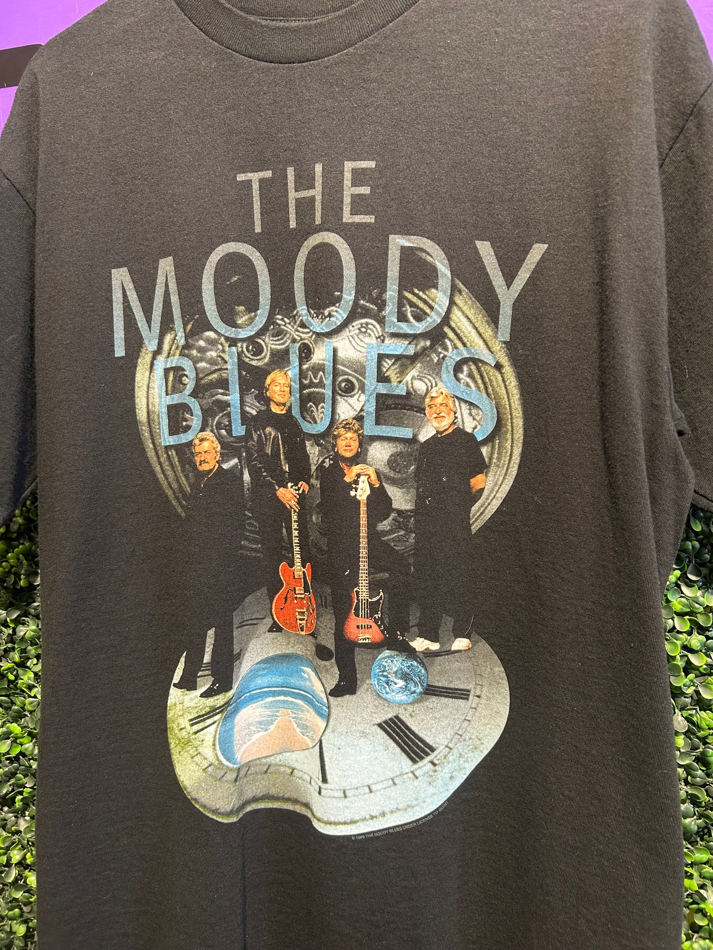 1999 The Moody Blues Strange Times Tour T-Shirt. Size Large