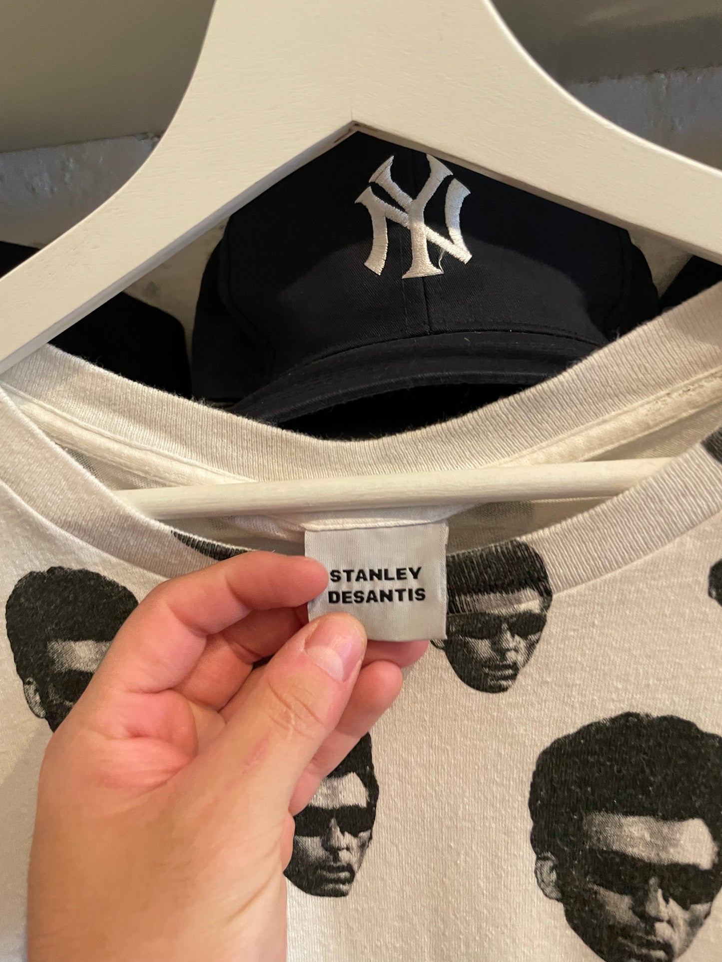 1993 Seinfeld Stanley Desantis Kramer All-Over Print T-Shirt Size L