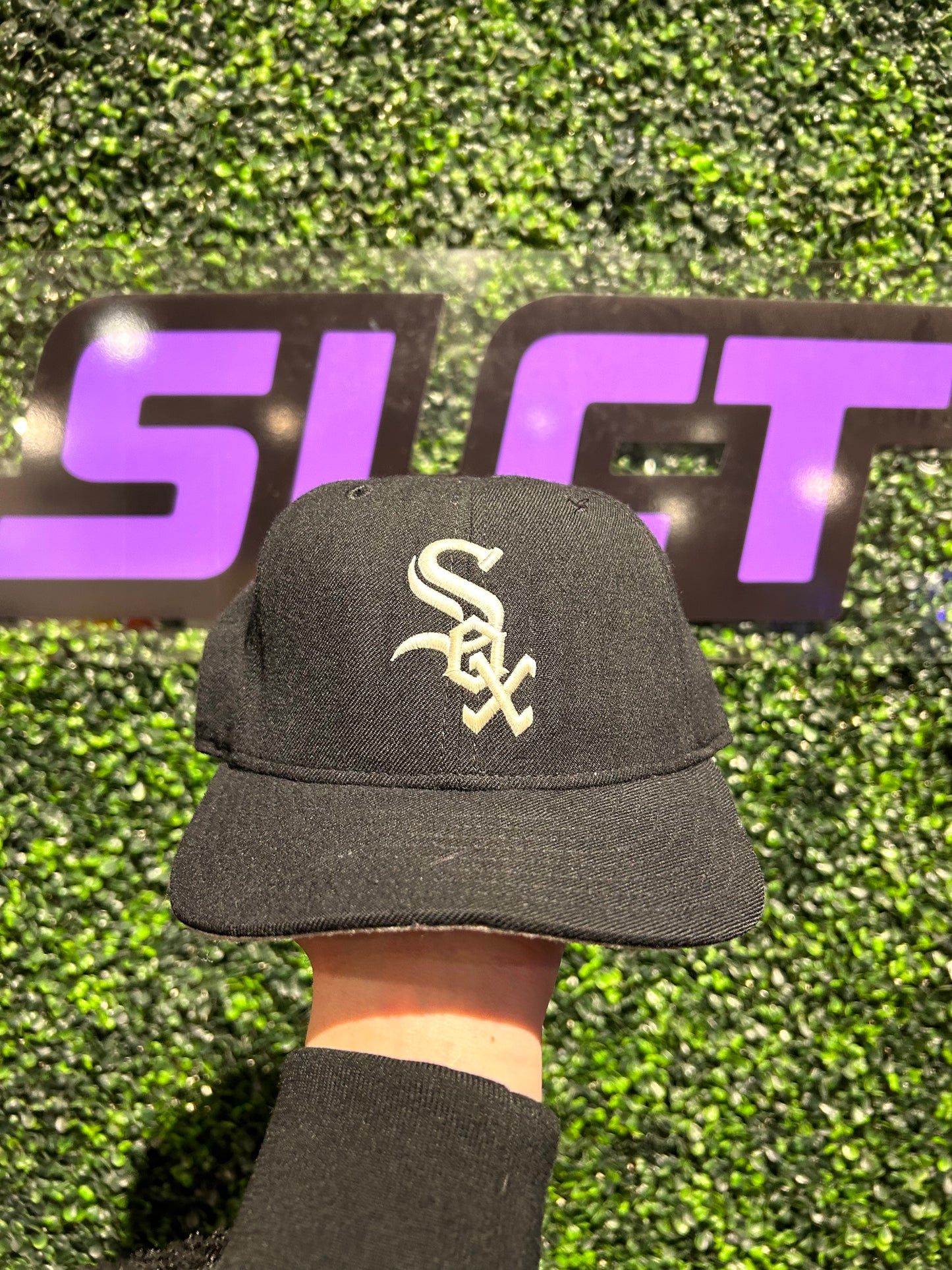 Vintage Chicago White Sox New Era Fitted Hat. Size 7