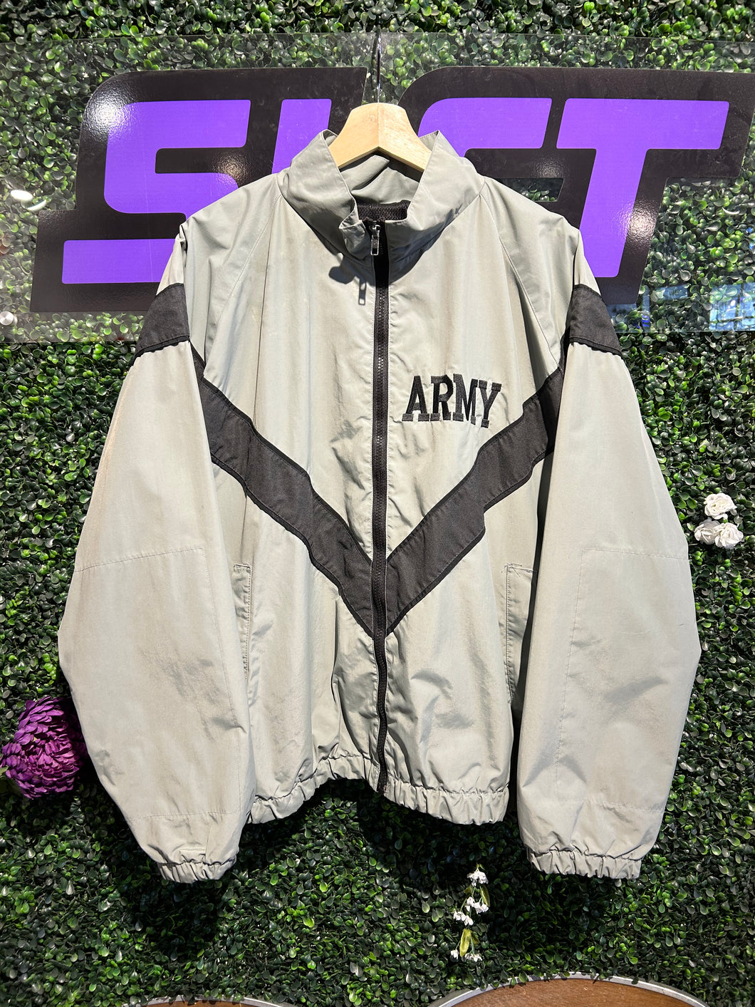 Vintage Army Jacket. Size L/XL