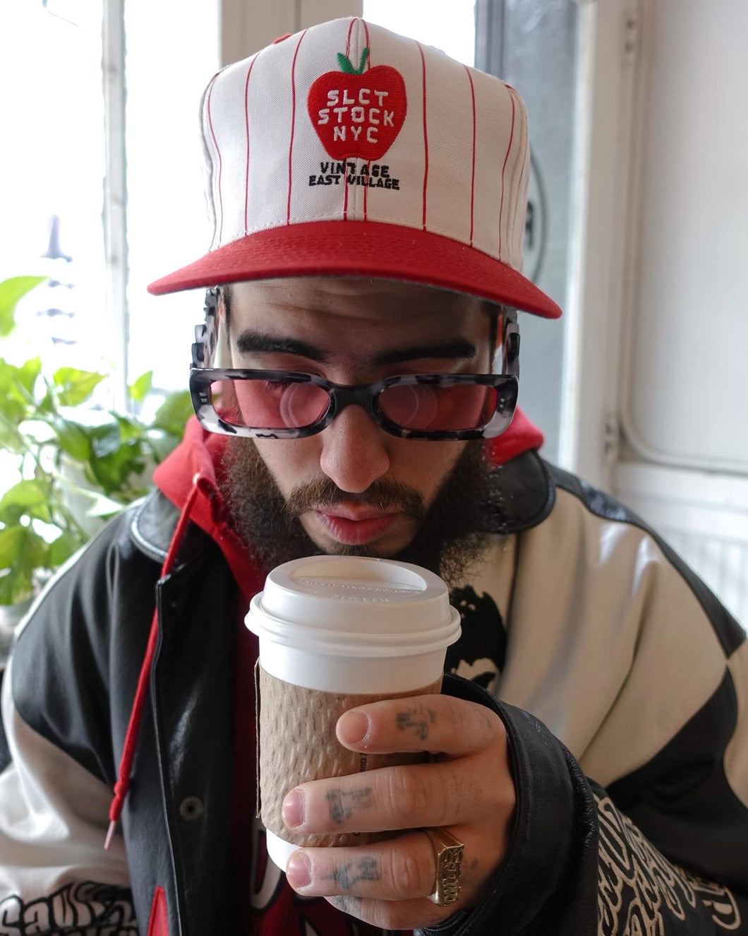 SLCT Stock NYC Souvenir Shop Snapback Hat in White/Red Pinstripe